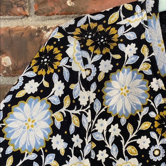 J Jill Pima V neck cotton top - Picture 3 of 4